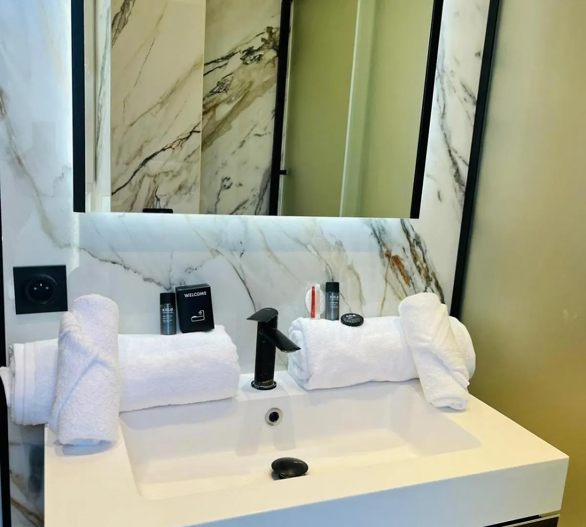 Apartment 3 Pieces En Coeur De Cannes