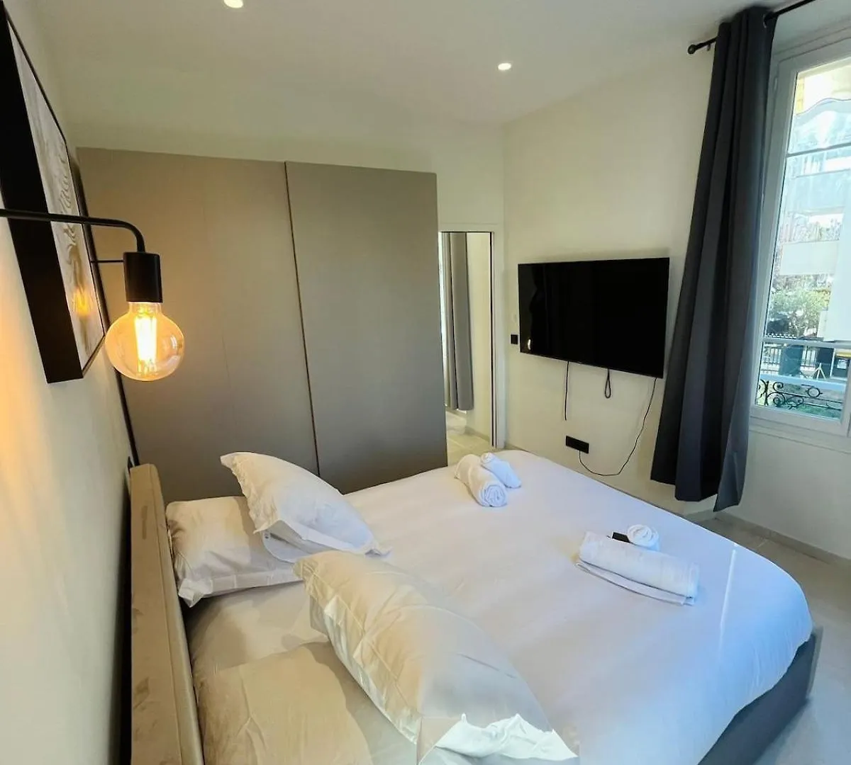 Apartment 3 Pieces En Coeur De Cannes France
